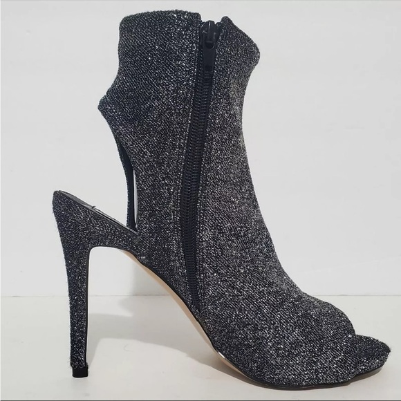 Steve Madden Rakel black silver sparkle spike heel open toe sock booties 7.5
NEW - Picture 2 of 4
